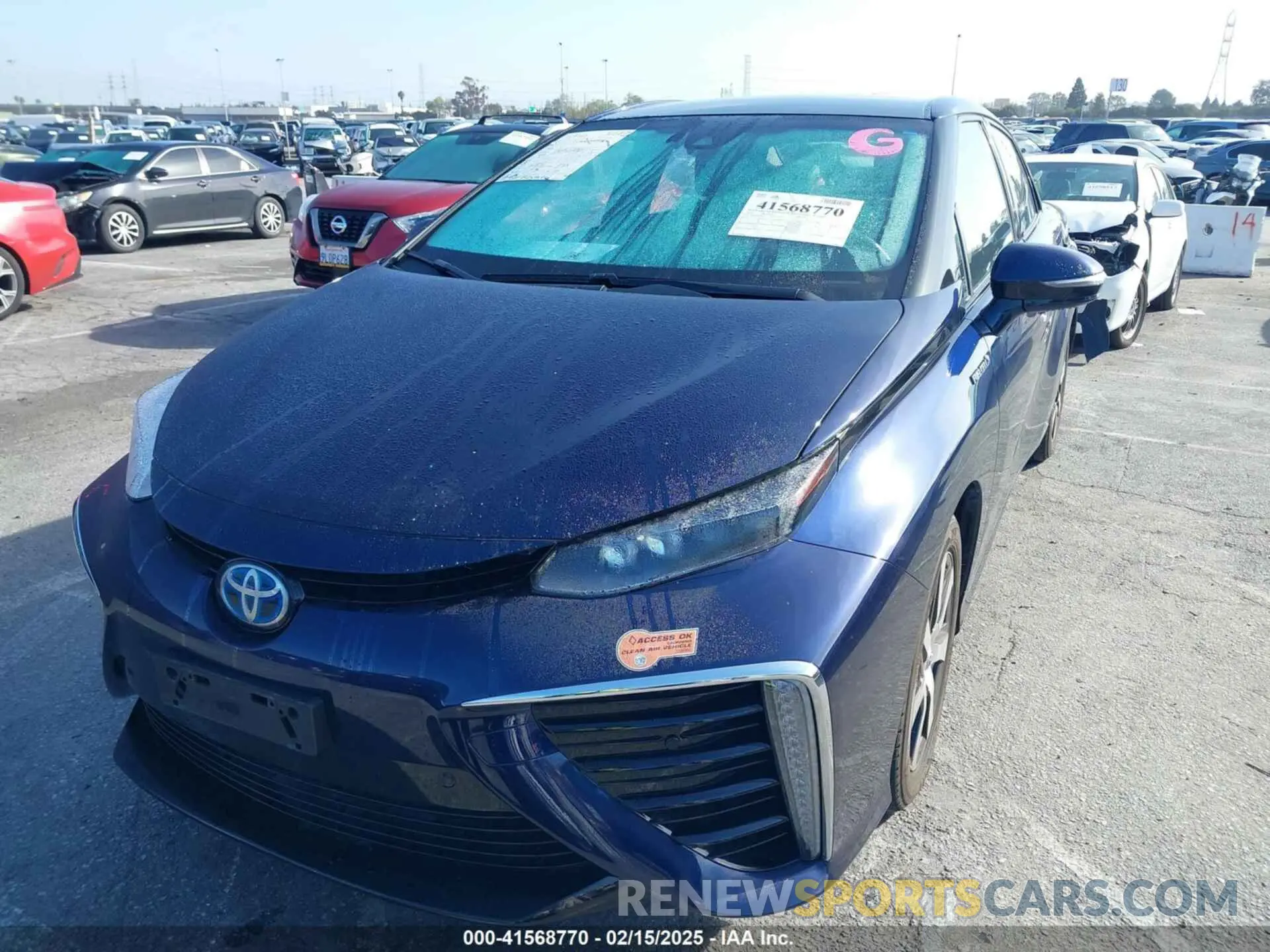 2 fotografías del automóvil dañado JTDBVRBD0LA007947 TOYOTA MIRAI 2020