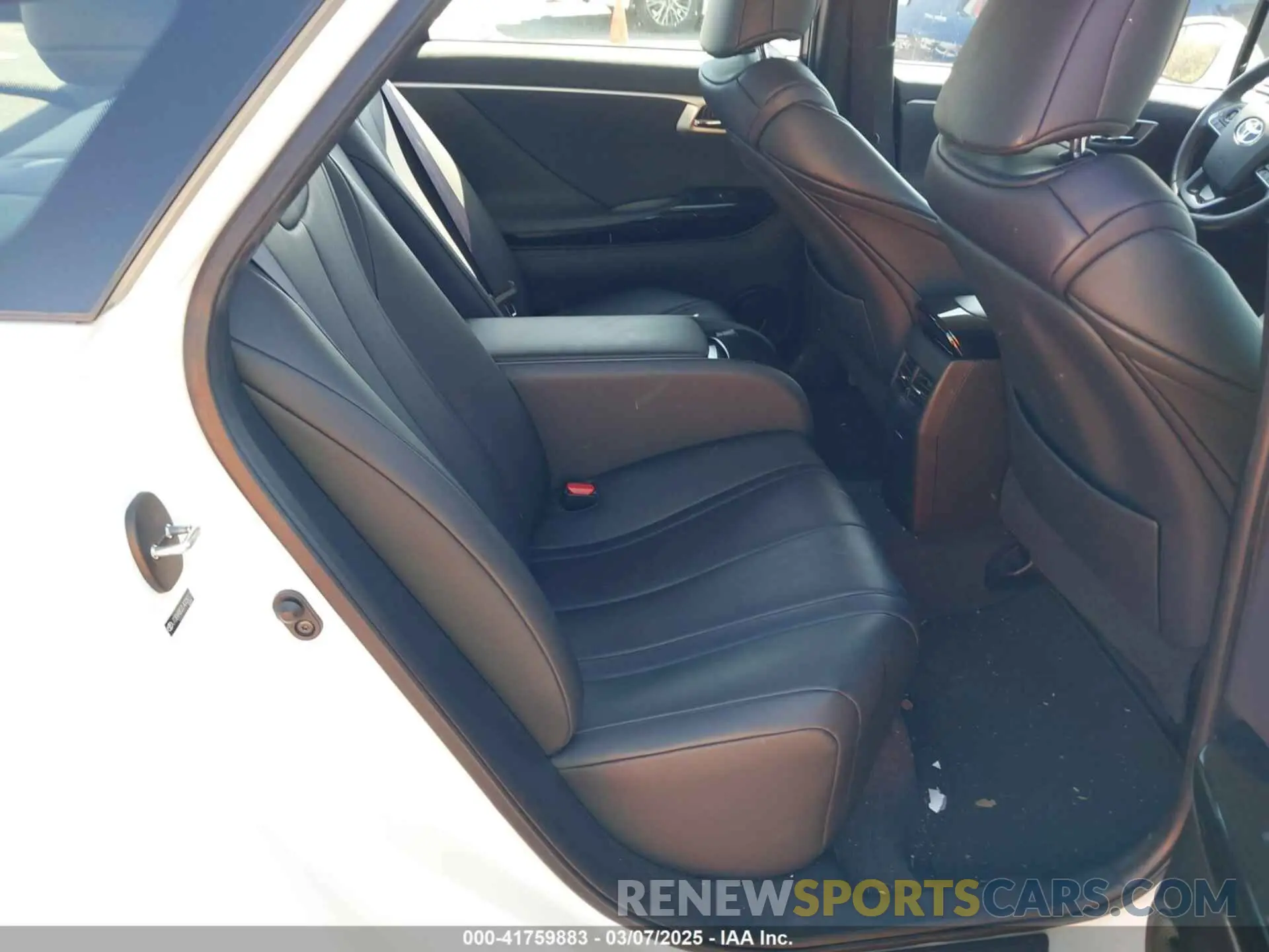 8 fotografías del automóvil dañado JTDBVRBD2LA008212 TOYOTA MIRAI 2020