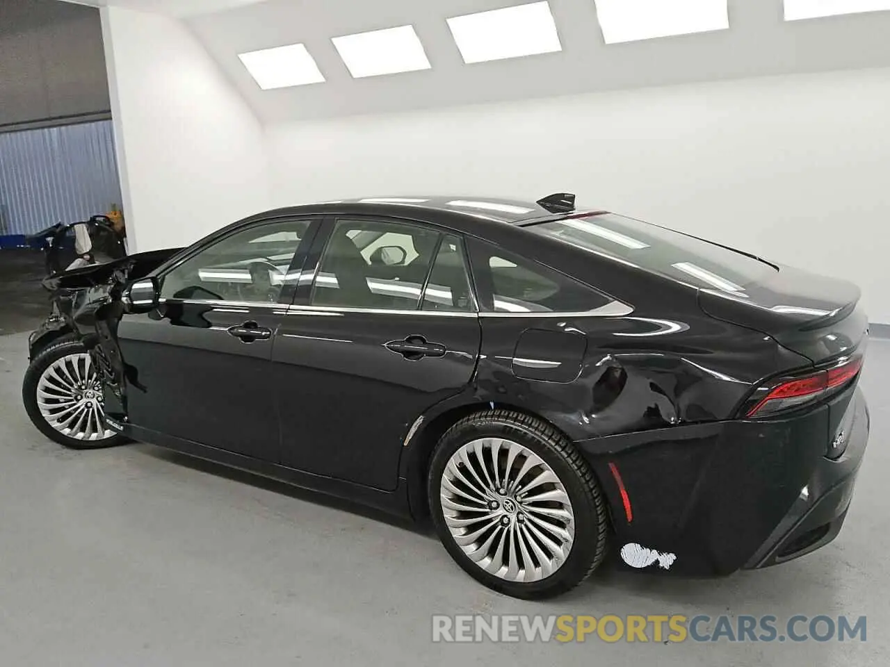 2 fotografías del automóvil dañado JTDAAAAA1MA002130 TOYOTA MIRAI 2021