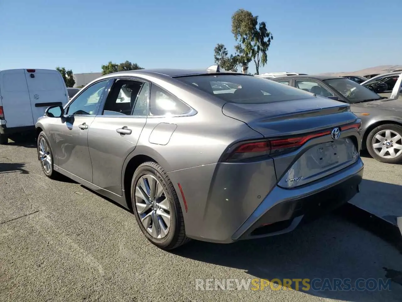 2 fotografías del automóvil dañado JTDAAAAA2MA001908 TOYOTA MIRAI 2021