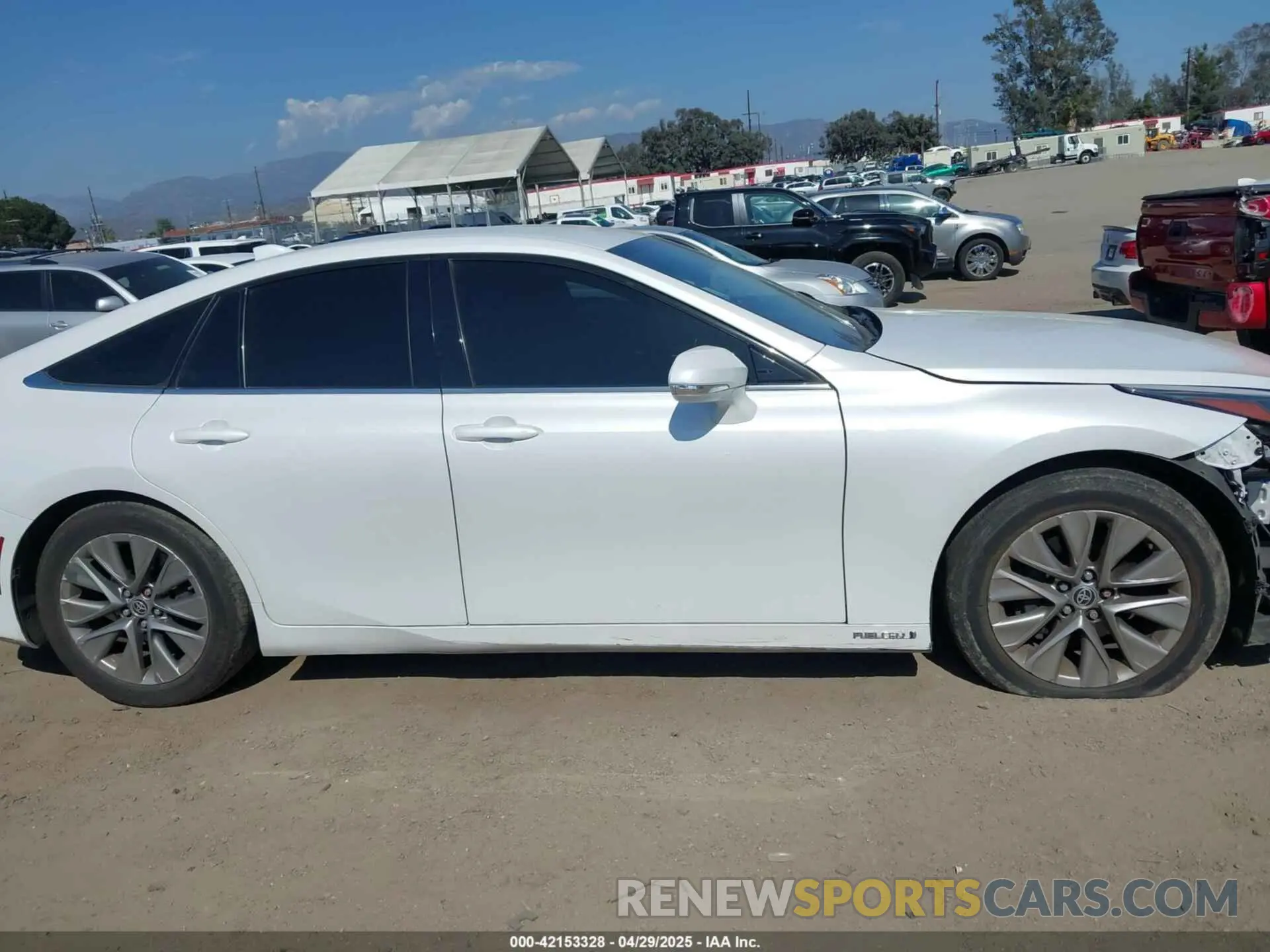 14 fotografías del automóvil dañado JTDAAAAA3NA006584 TOYOTA MIRAI 2022