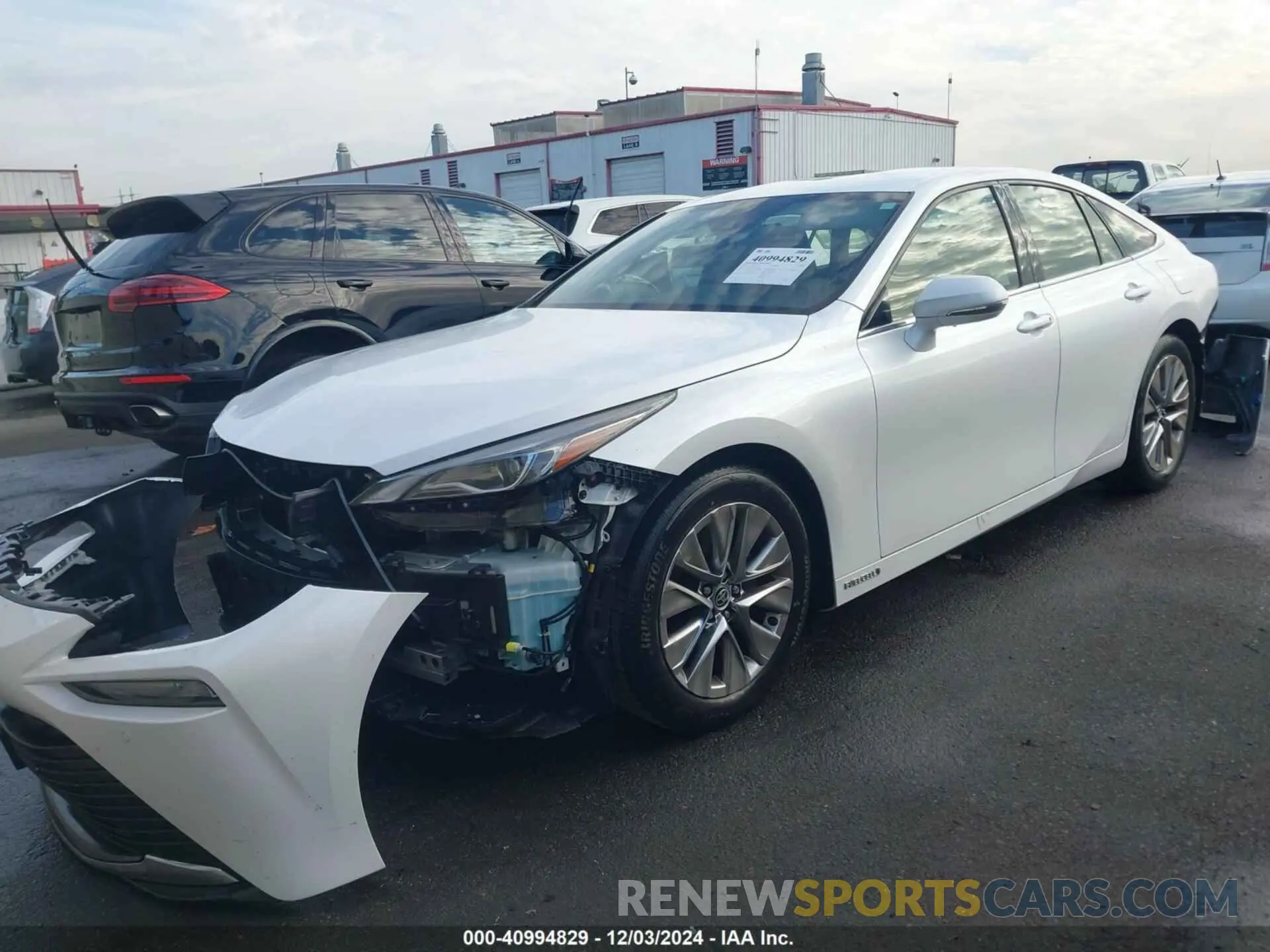 2 fotografías del automóvil dañado JTDAAAAA3NA006598 TOYOTA MIRAI 2022