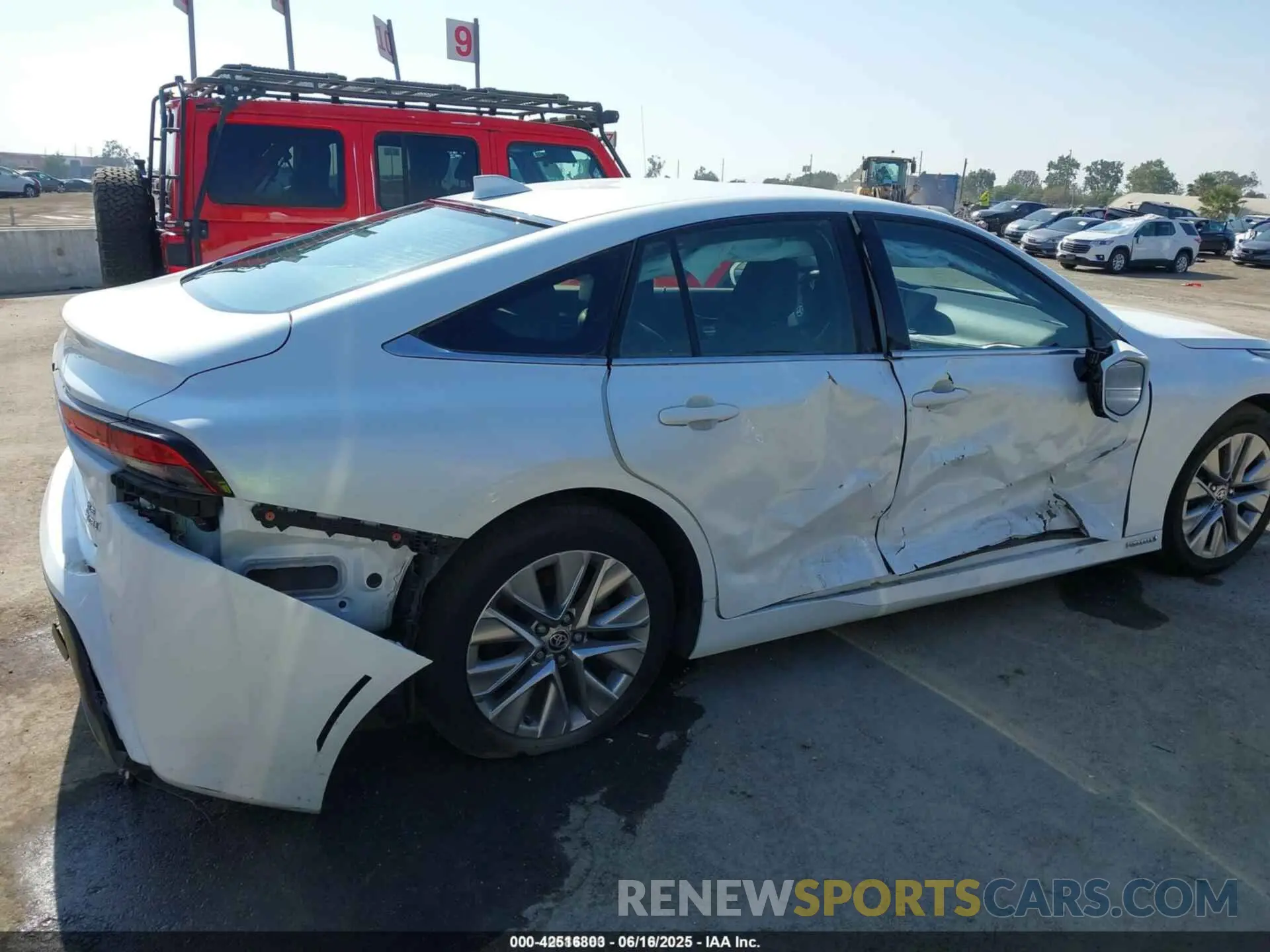 6 fotografías del automóvil dañado JTDAAAAA0PA009803 TOYOTA MIRAI 2023
