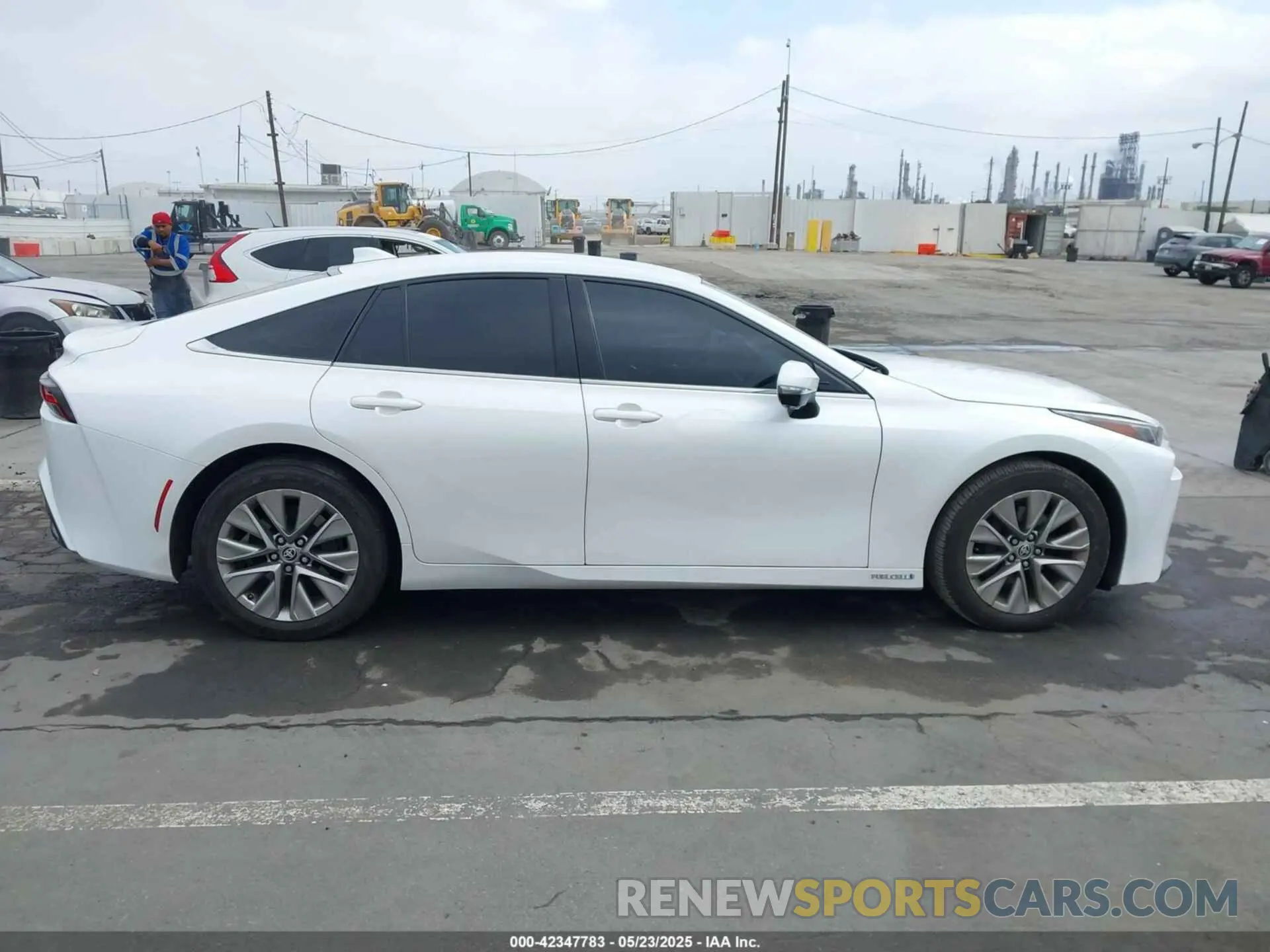 13 fotografías del automóvil dañado JTDAAAAA2PA009754 TOYOTA MIRAI 2023