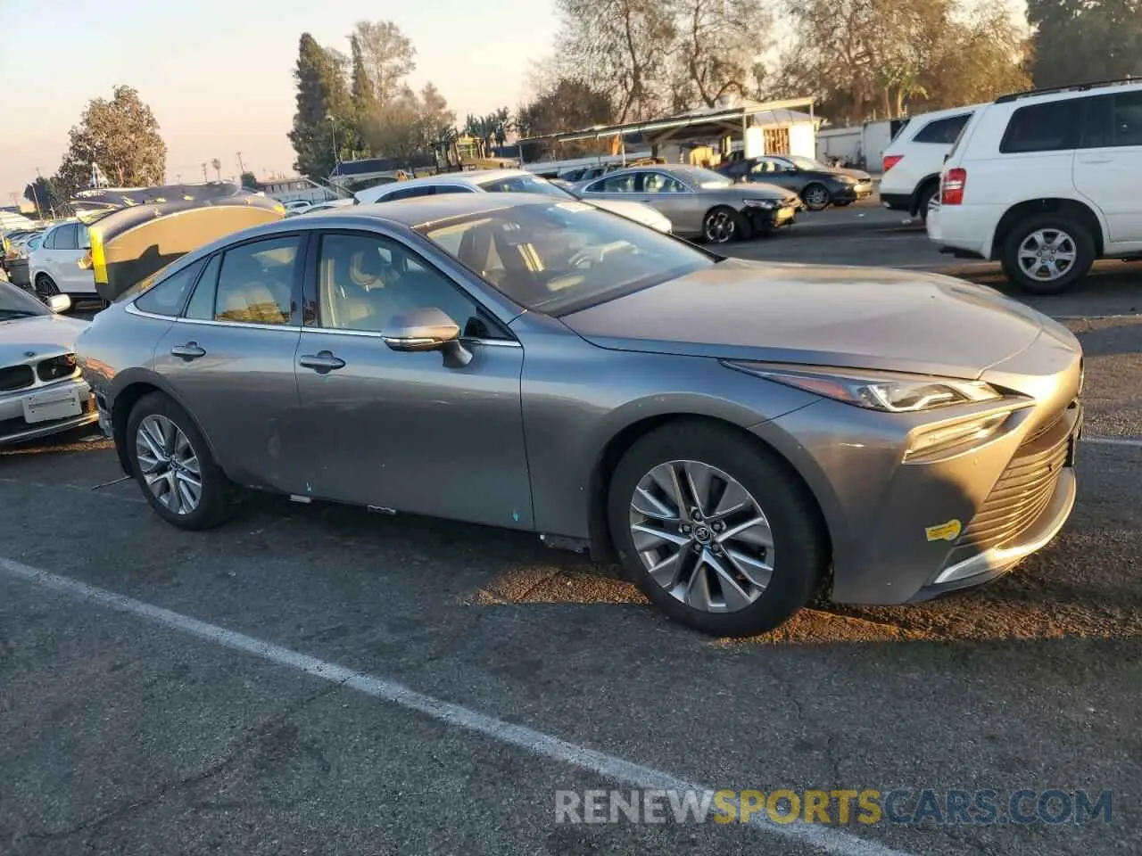 4 fotografías del automóvil dañado JTDAAAAA3NA006357 TOYOTA MIRAI LE 2022
