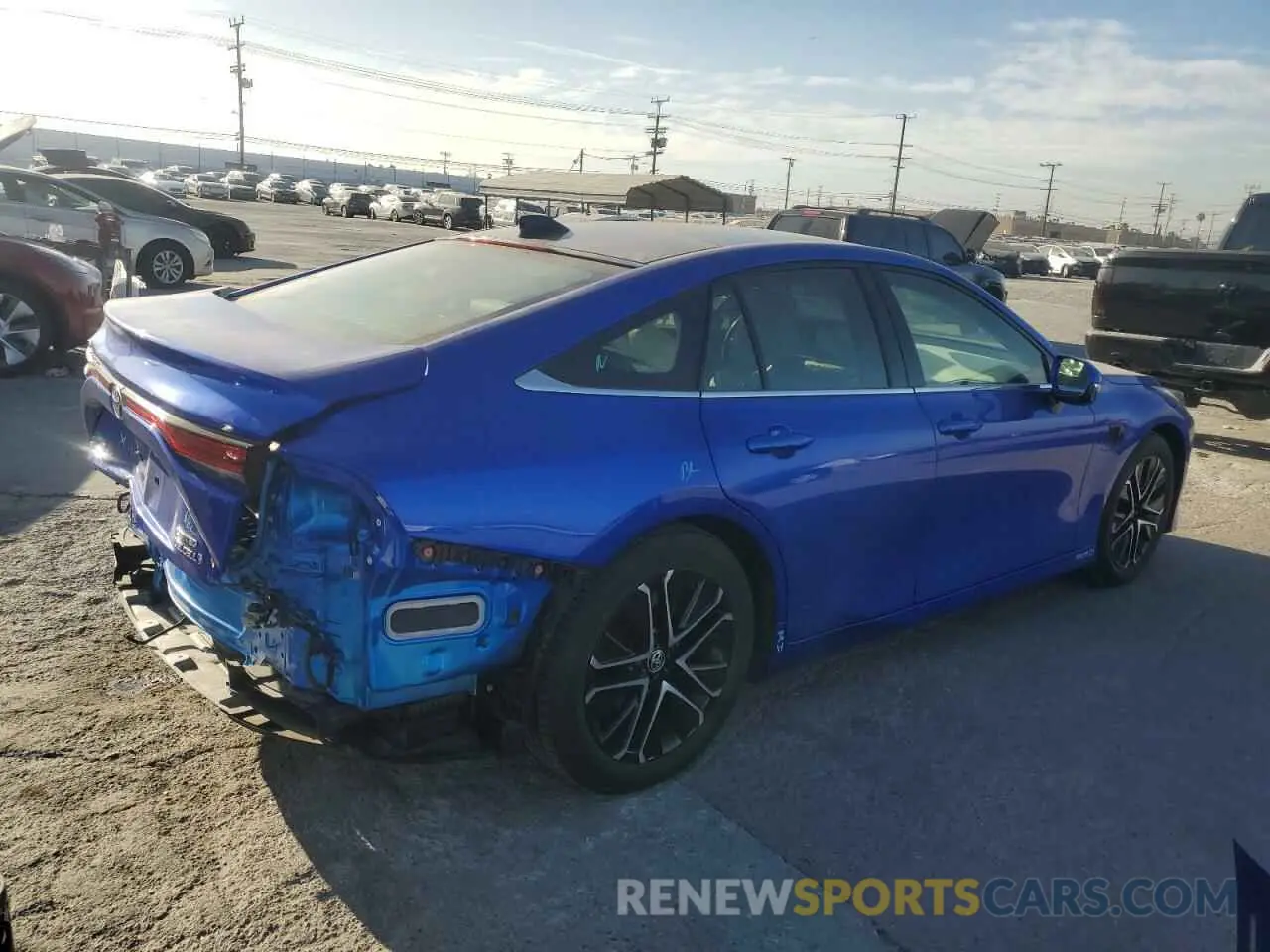 3 fotografías del automóvil dañado JTDAAAAA8NA004538 TOYOTA MIRAI LE 2022
