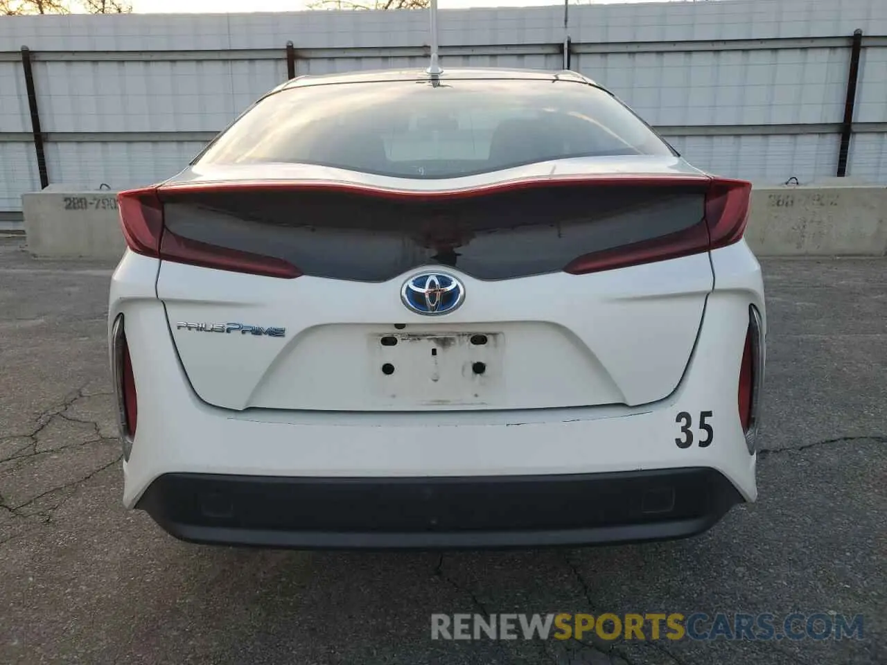 6 fotografías del automóvil dañado JTDKARFP0K3105458 TOYOTA PRIUS 2019