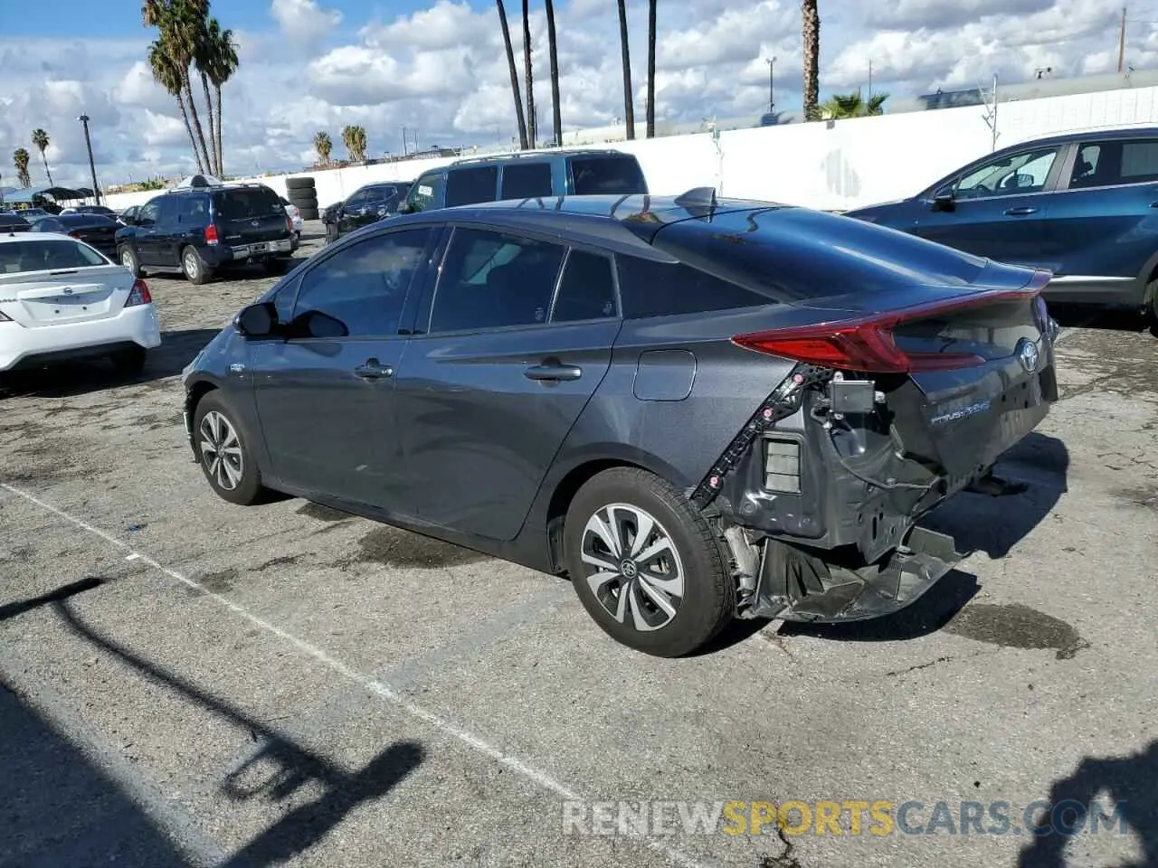 2 fotografías del automóvil dañado JTDKARFP0K3119649 TOYOTA PRIUS 2019