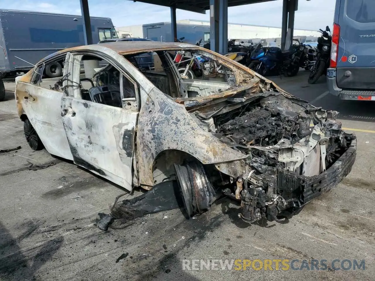 4 fotografías del automóvil dañado JTDKARFP1K3115061 TOYOTA PRIUS 2019