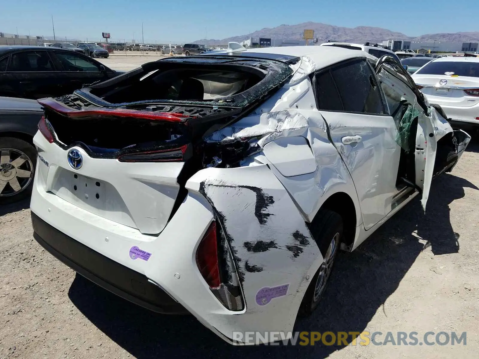 4 fotografías del automóvil dañado JTDKARFP2K3111052 TOYOTA PRIUS 2019