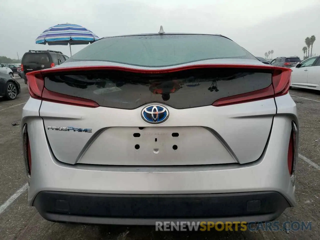 6 fotografías del automóvil dañado JTDKARFP6K3119655 TOYOTA PRIUS 2019