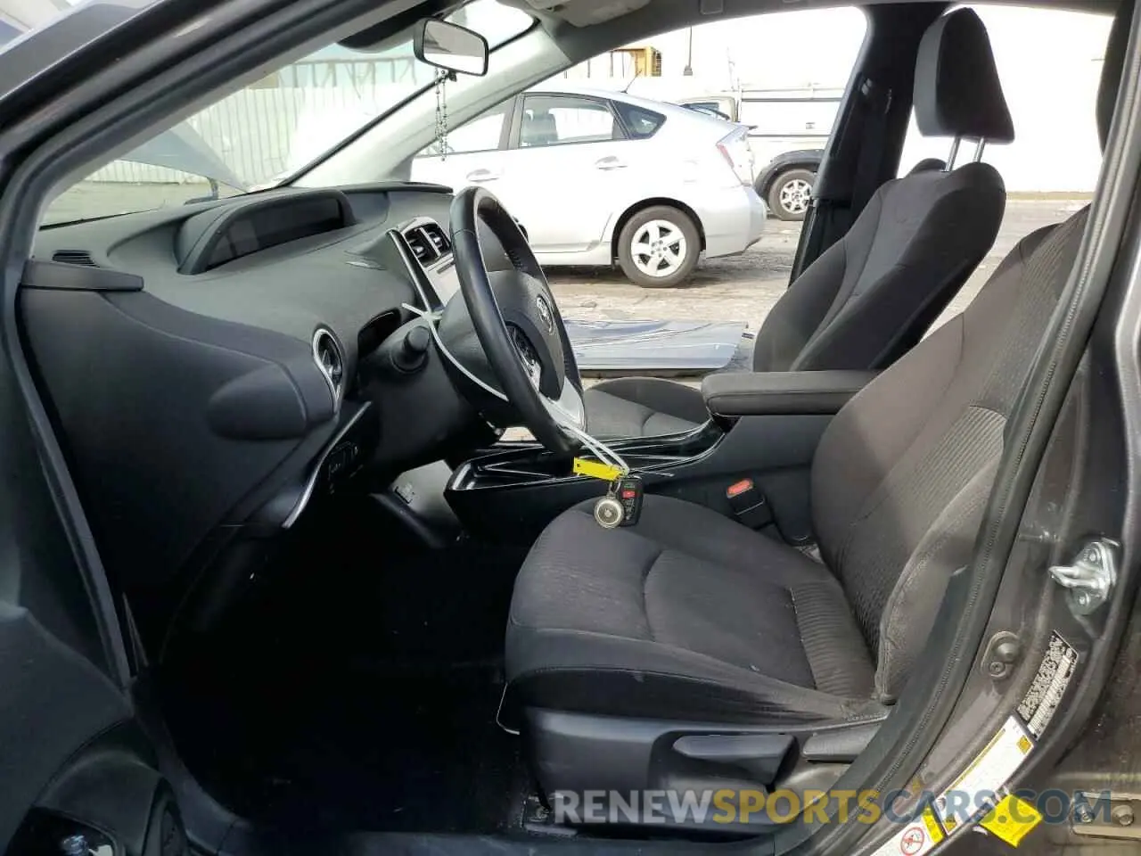 7 fotografías del automóvil dañado JTDKARFP7K3110589 TOYOTA PRIUS 2019