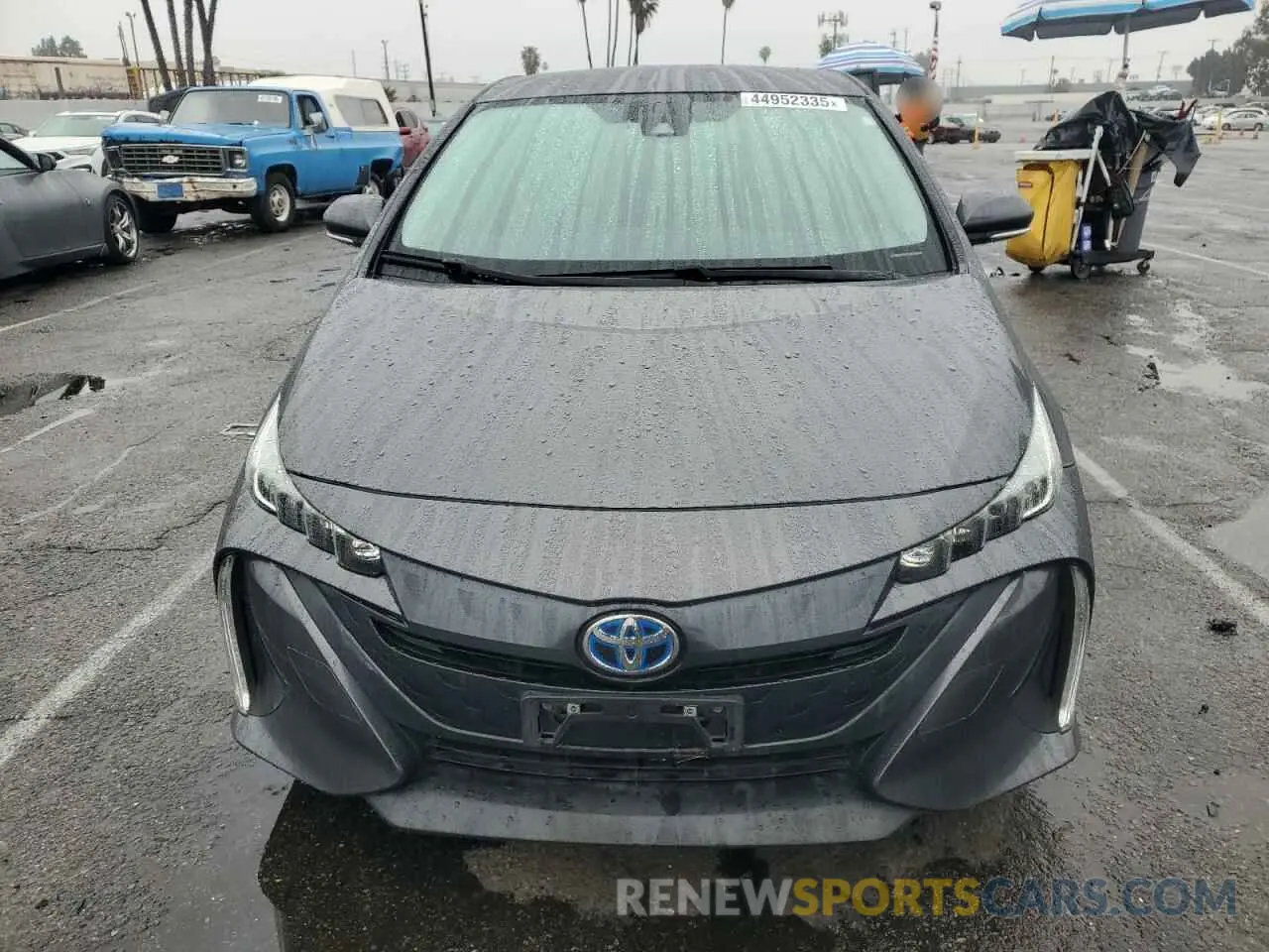 5 fotografías del automóvil dañado JTDKARFP7K3113413 TOYOTA PRIUS 2019