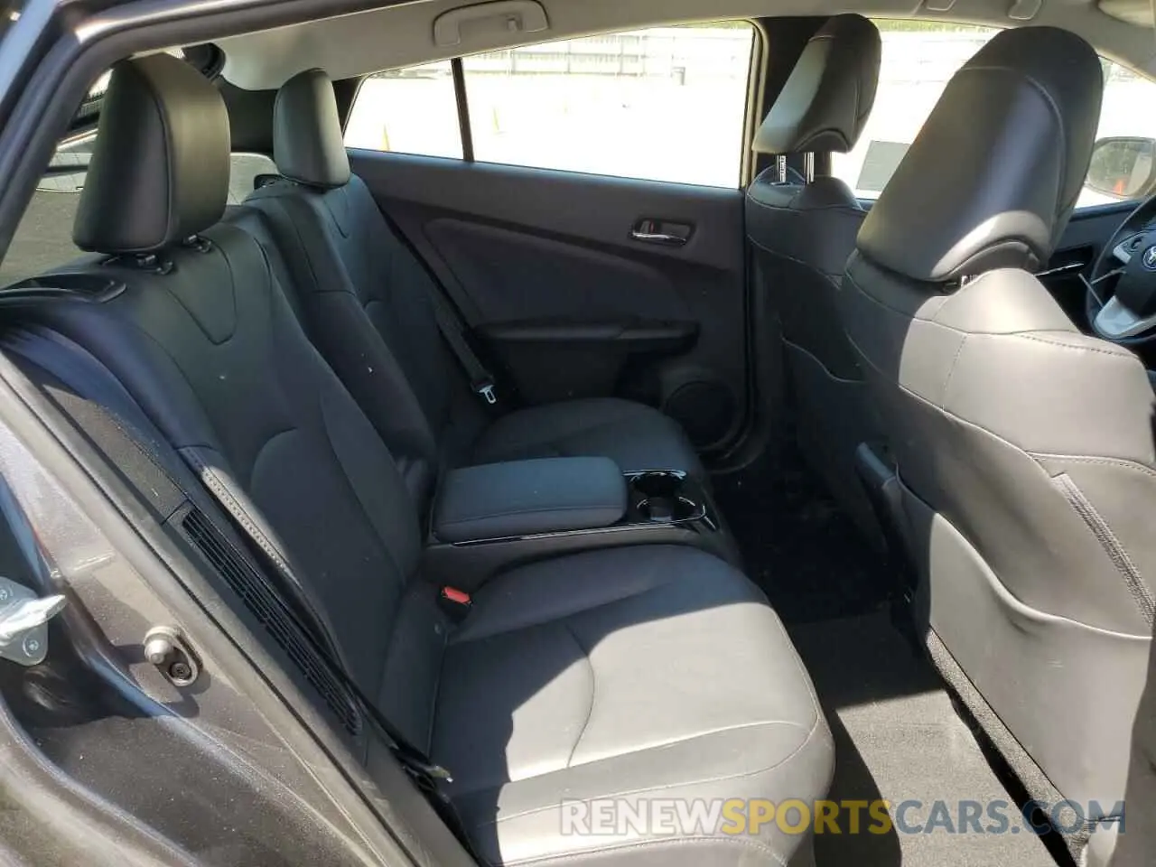 10 fotografías del automóvil dañado JTDKARFP8K3110178 TOYOTA PRIUS 2019