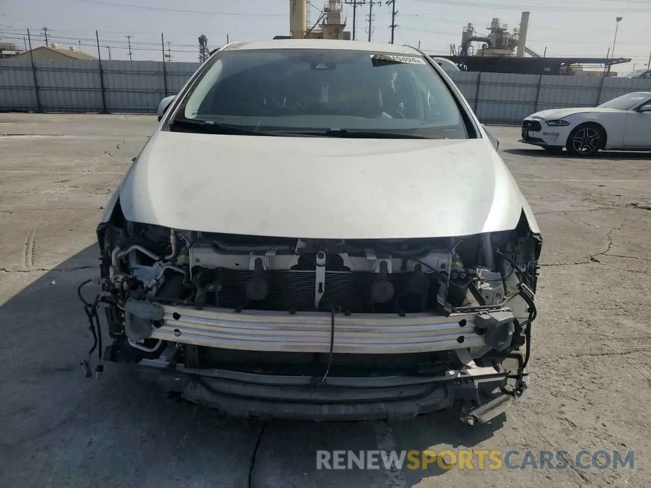 5 fotografías del automóvil dañado JTDKARFP8K3110701 TOYOTA PRIUS 2019