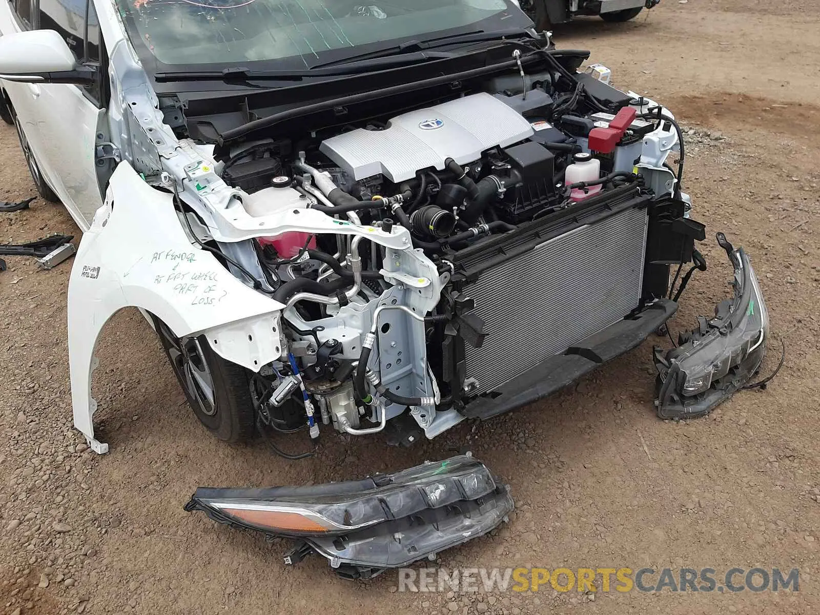 9 fotografías del automóvil dañado JTDKARFPXK3110103 TOYOTA PRIUS 2019