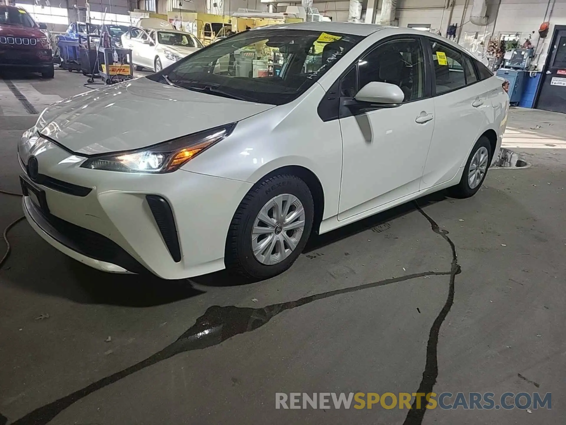 9 fotografías del automóvil dañado JTDKARFU0K3070569 TOYOTA PRIUS 2019