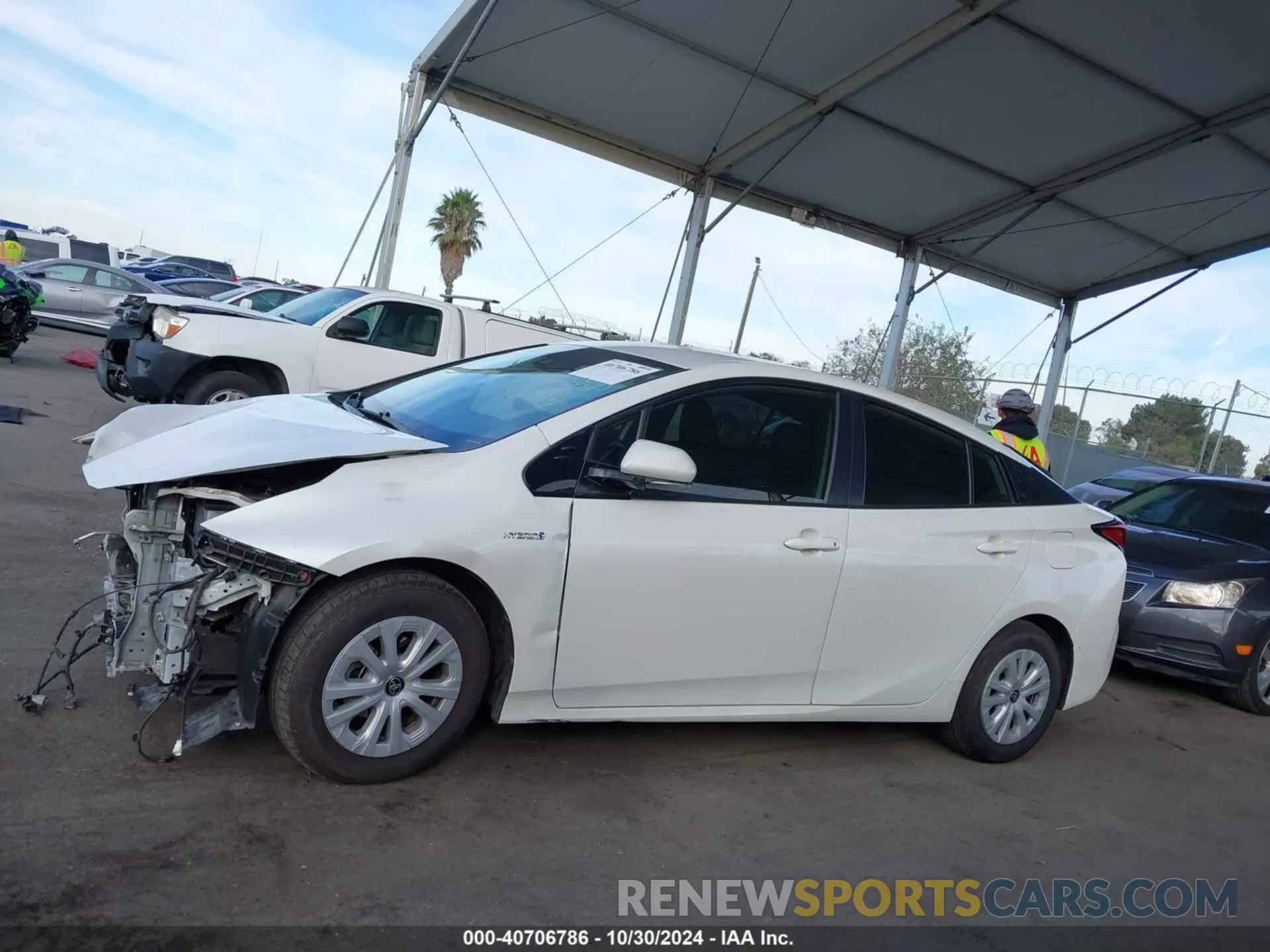 15 fotografías del automóvil dañado JTDKARFU0K3077134 TOYOTA PRIUS 2019