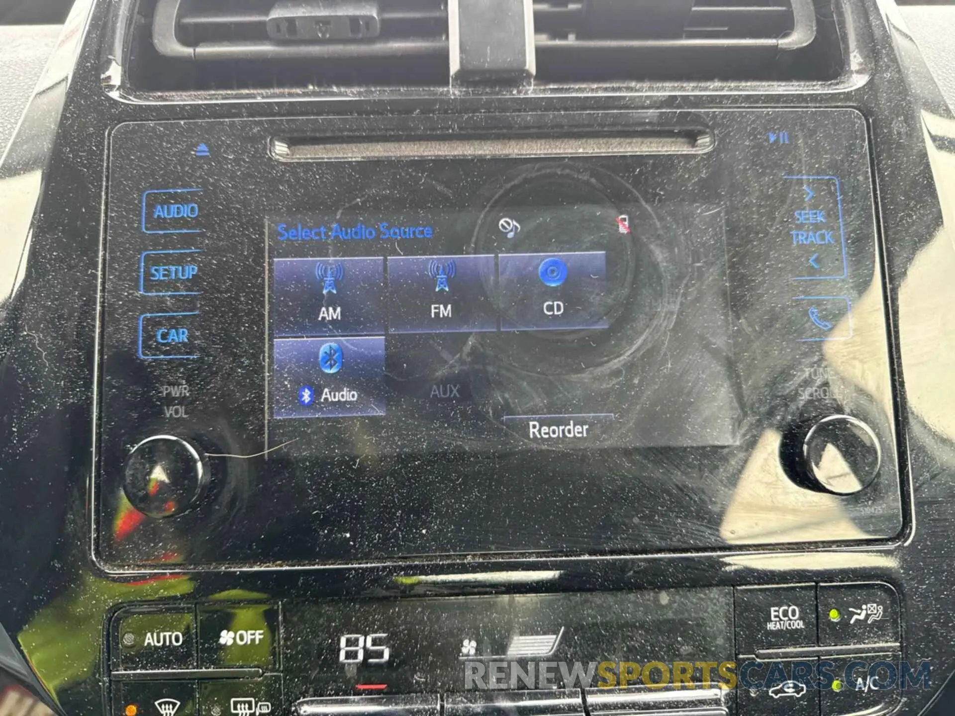 13 fotografías del automóvil dañado JTDKARFU0K3090689 TOYOTA PRIUS 2019