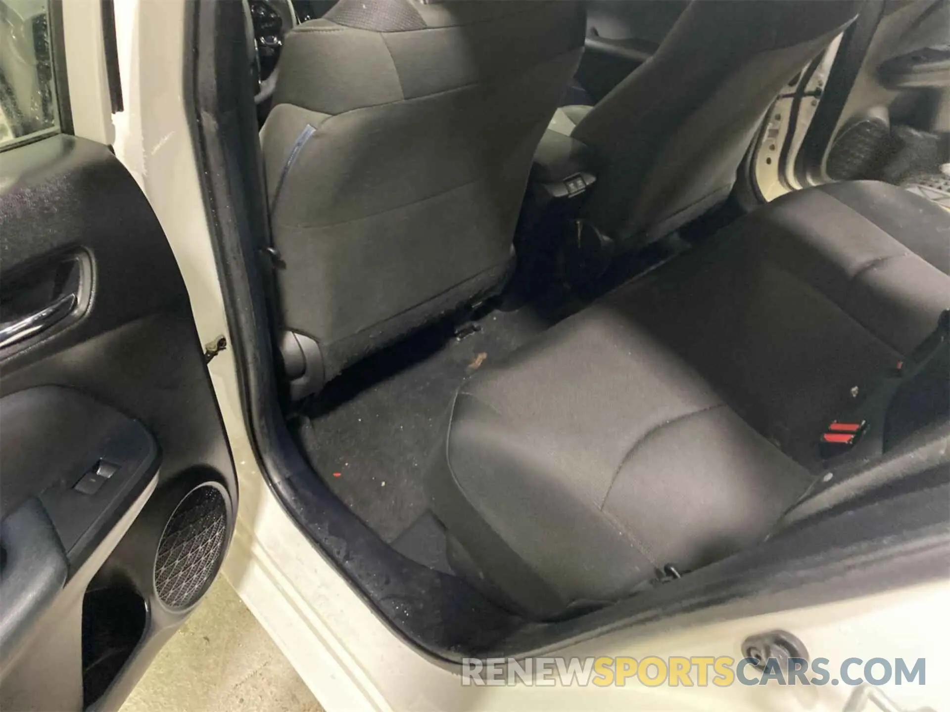 15 fotografías del automóvil dañado JTDKARFU0K3090689 TOYOTA PRIUS 2019