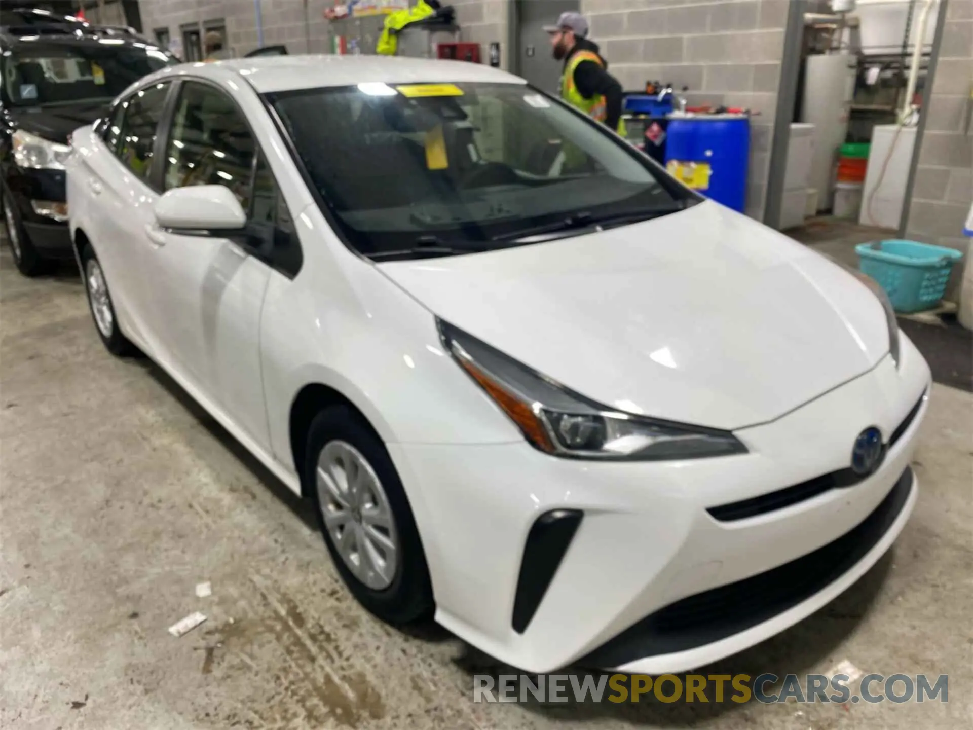 6 fotografías del automóvil dañado JTDKARFU0K3090689 TOYOTA PRIUS 2019