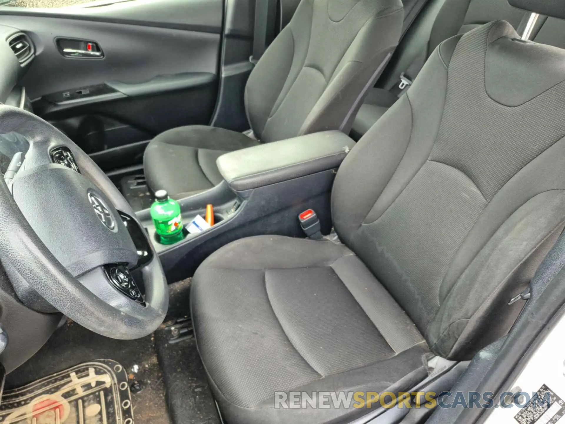 7 fotografías del automóvil dañado JTDKARFU0K3090689 TOYOTA PRIUS 2019