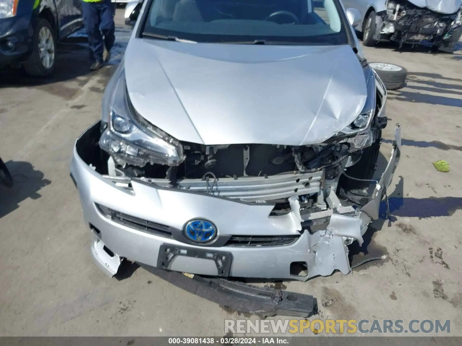 12 fotografías del automóvil dañado JTDKARFU0K3093429 TOYOTA PRIUS 2019