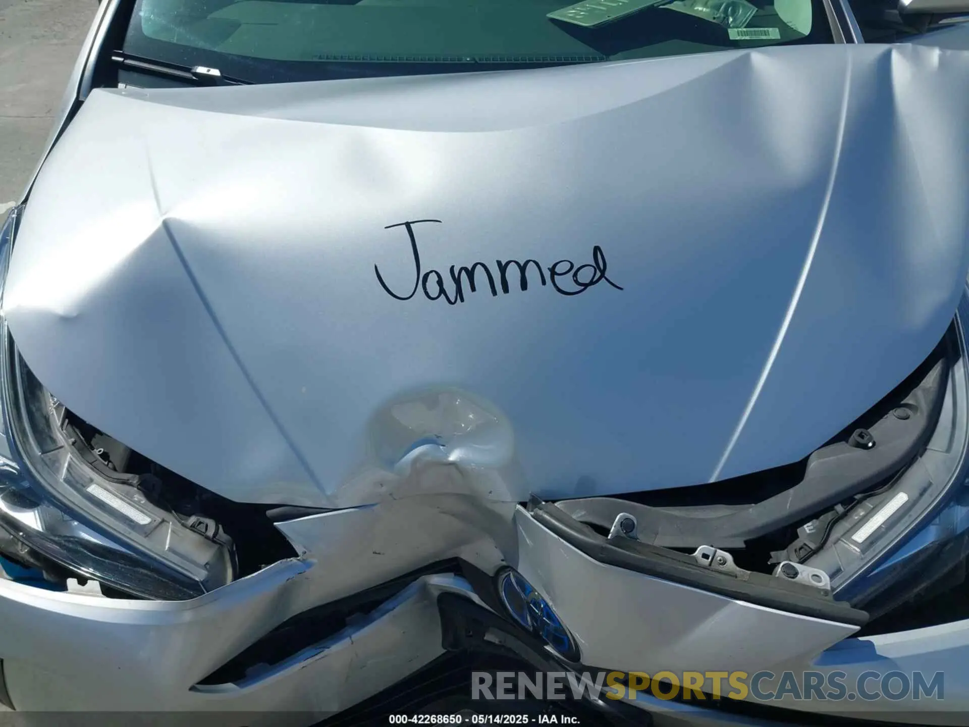 10 fotografías del automóvil dañado JTDKARFU0K3098310 TOYOTA PRIUS 2019