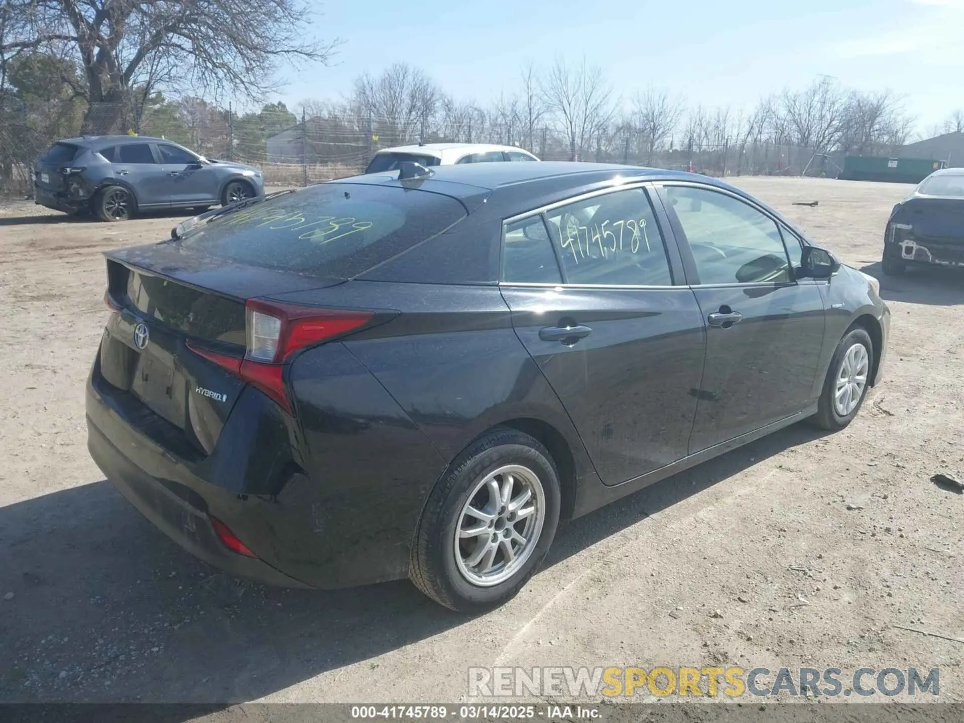 4 fotografías del automóvil dañado JTDKARFU1K3092063 TOYOTA PRIUS 2019