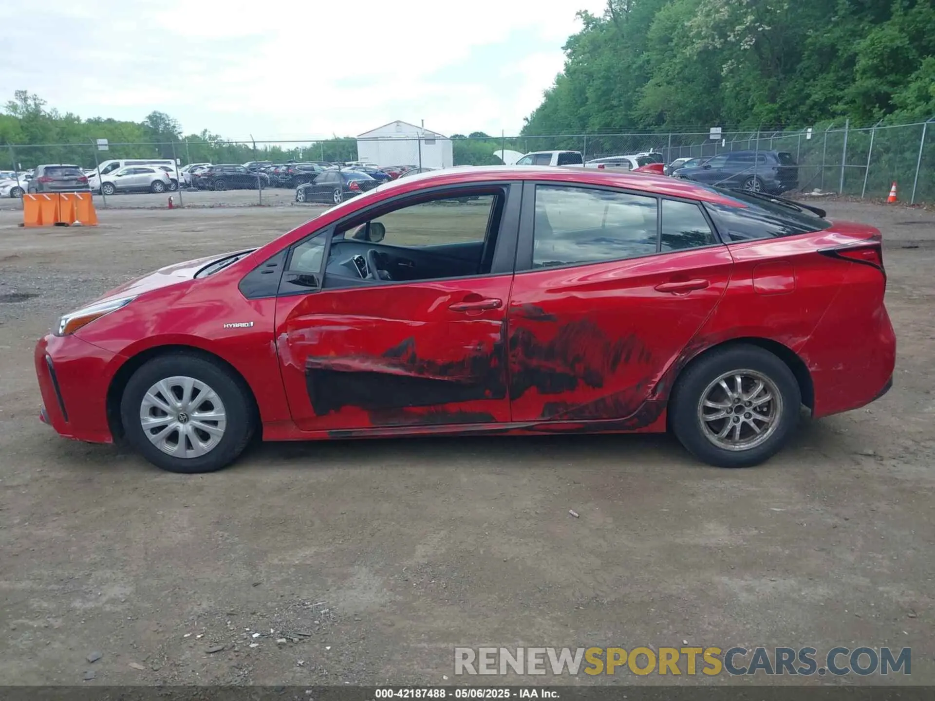 14 fotografías del automóvil dañado JTDKARFU1K3101487 TOYOTA PRIUS 2019