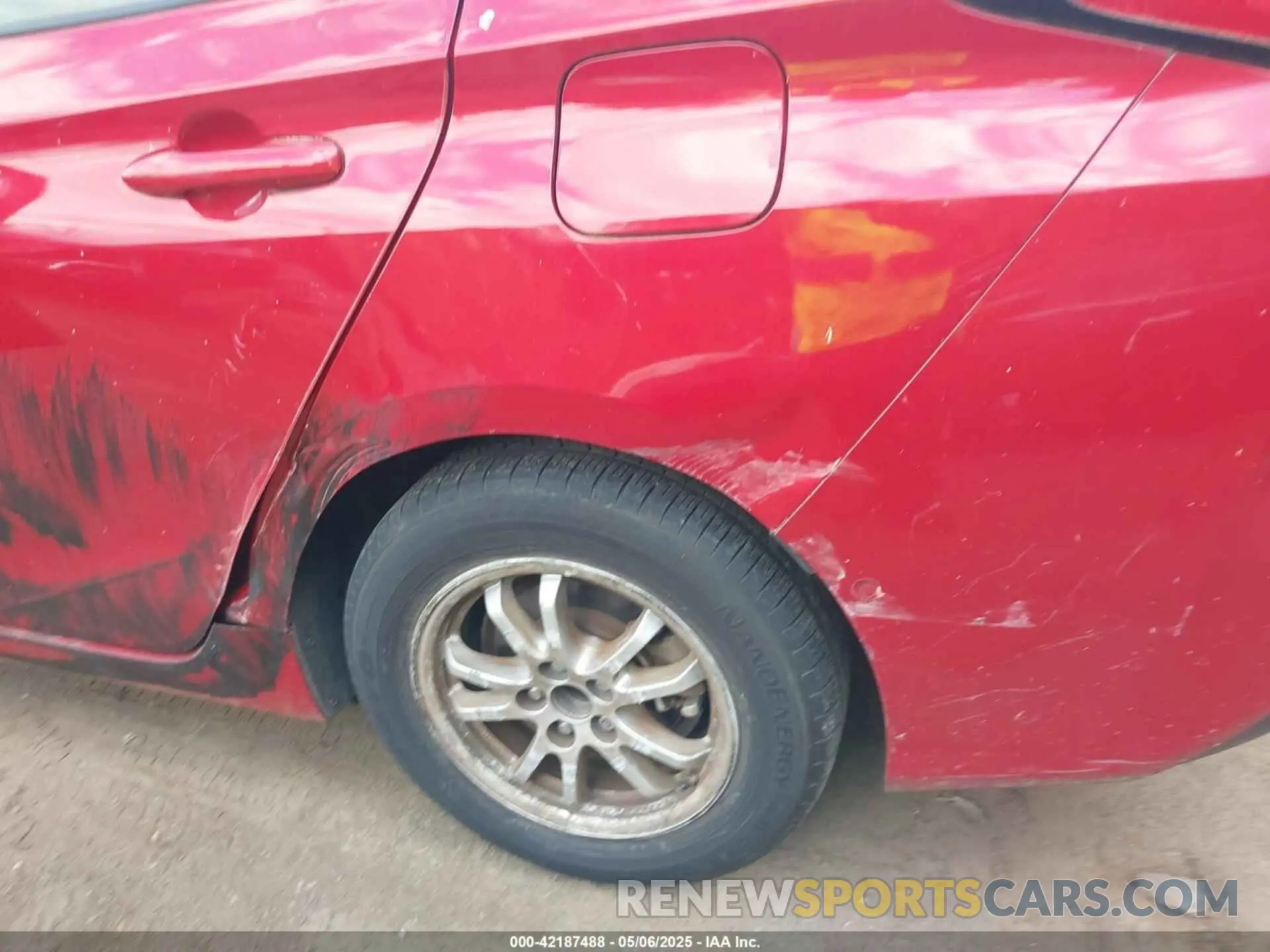 17 fotografías del automóvil dañado JTDKARFU1K3101487 TOYOTA PRIUS 2019
