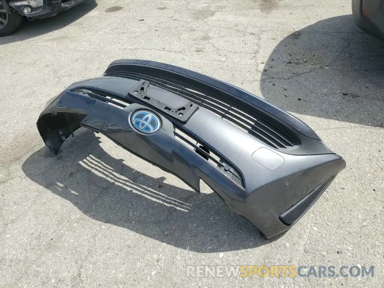 12 fotografías del automóvil dañado JTDKARFU2K3079905 TOYOTA PRIUS 2019