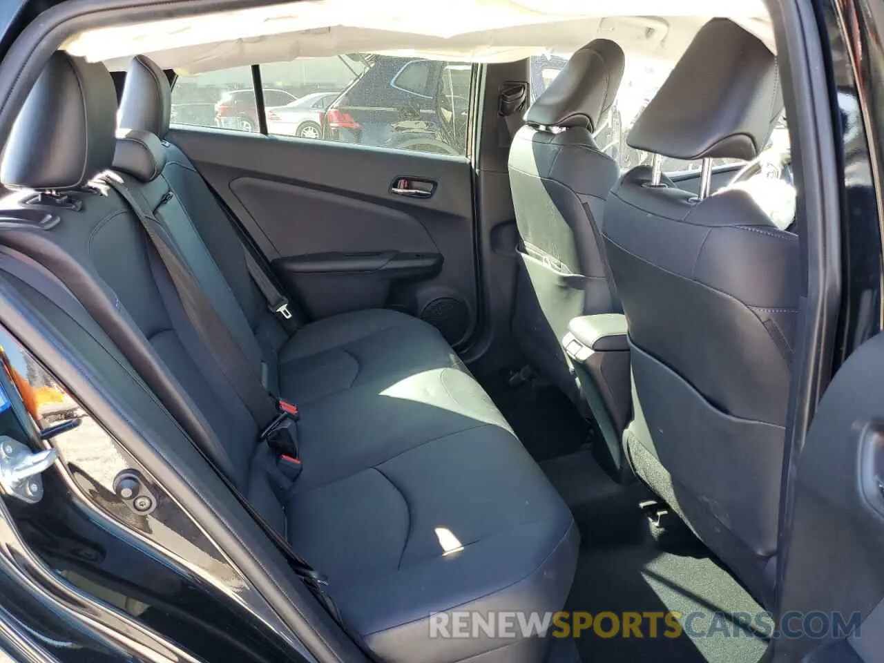 10 fotografías del automóvil dañado JTDKARFU2K3084196 TOYOTA PRIUS 2019
