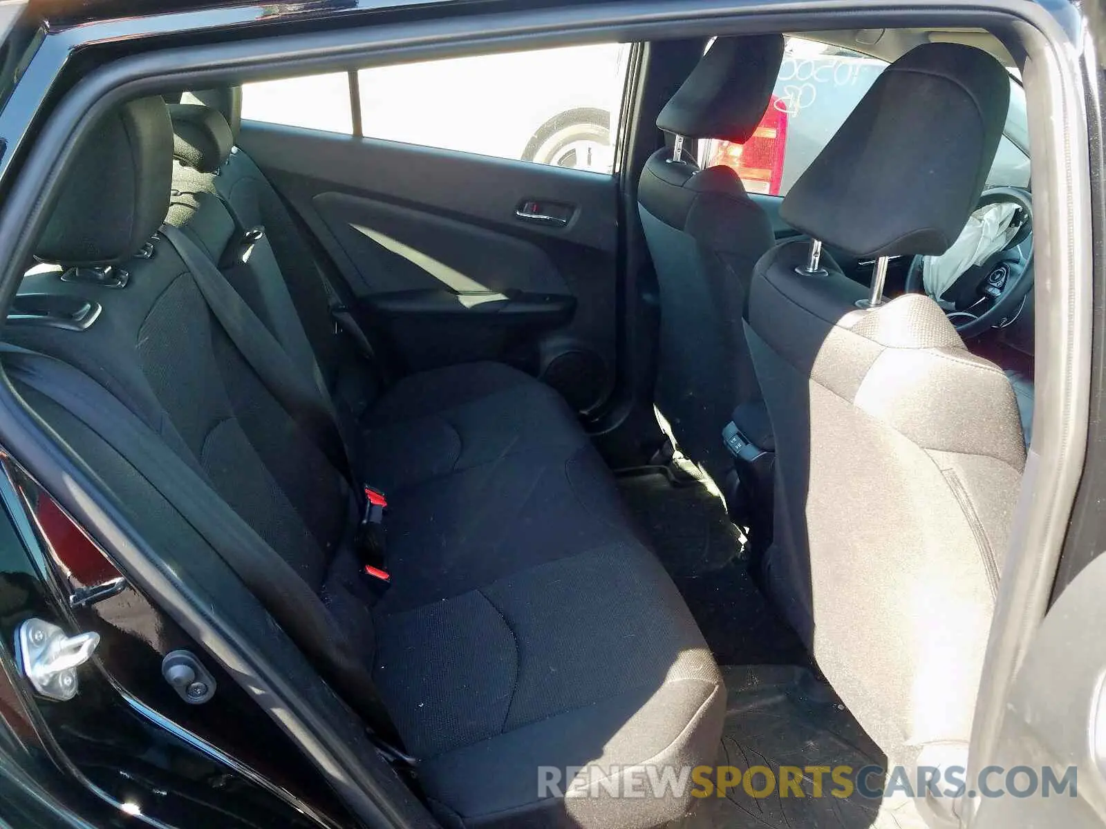 6 fotografías del automóvil dañado JTDKARFU2K3097787 TOYOTA PRIUS 2019