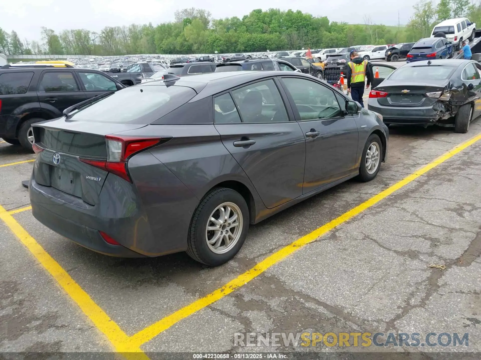 4 fotografías del automóvil dañado JTDKARFU3K3080738 TOYOTA PRIUS 2019