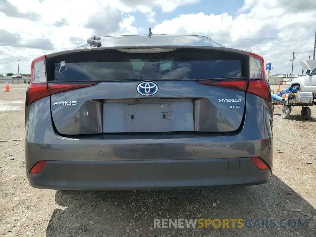 6 fotografías del automóvil dañado JTDKARFU3K3083235 TOYOTA PRIUS 2019