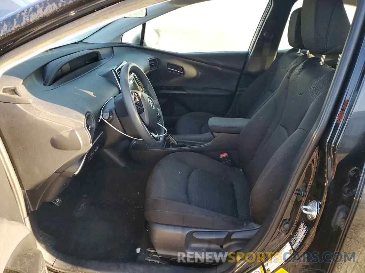 7 fotografías del automóvil dañado JTDKARFU4K3084684 TOYOTA PRIUS 2019