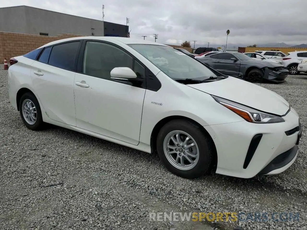 4 fotografías del automóvil dañado JTDKARFU4K3086600 TOYOTA PRIUS 2019