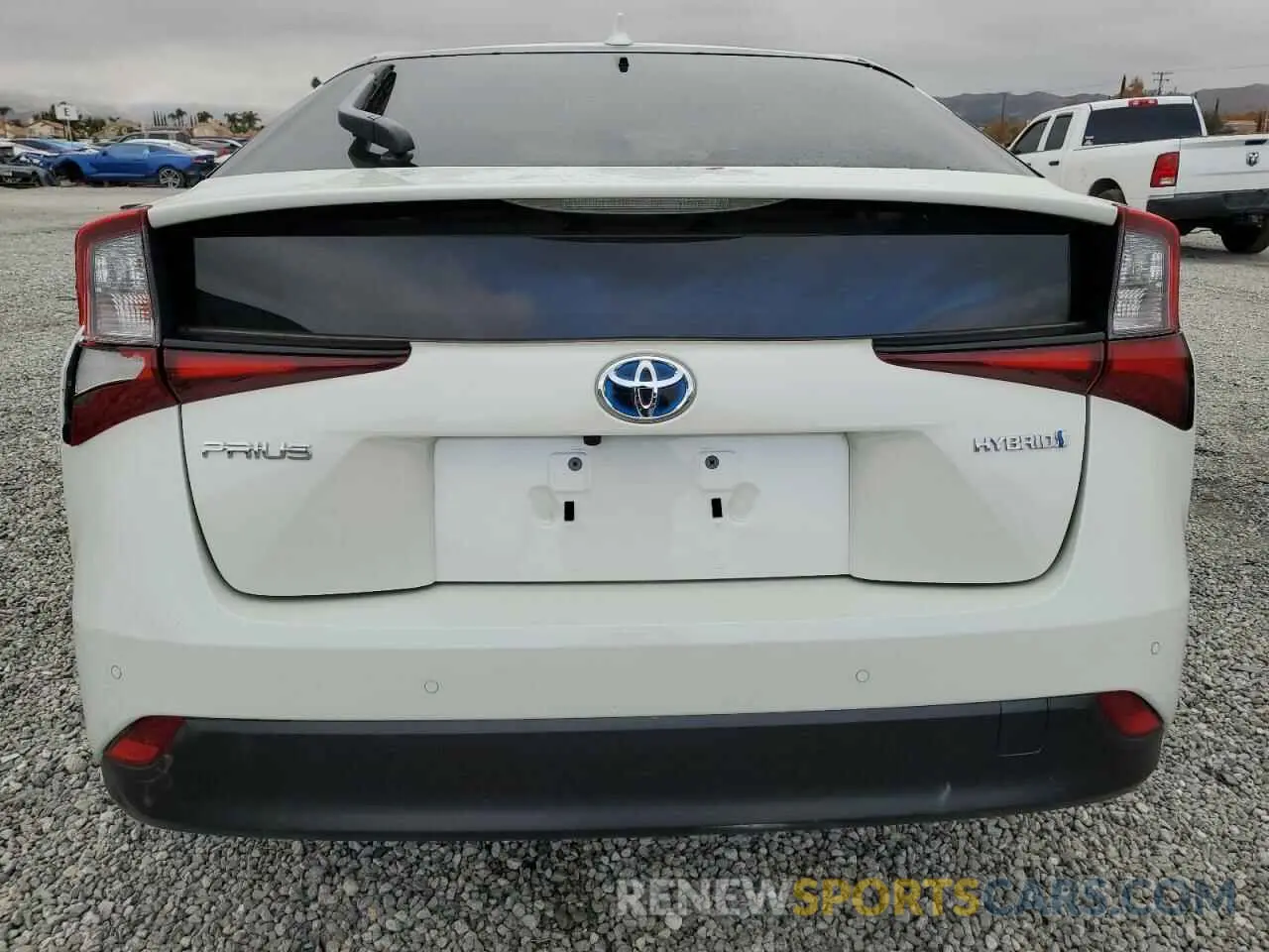 6 fotografías del automóvil dañado JTDKARFU4K3086600 TOYOTA PRIUS 2019