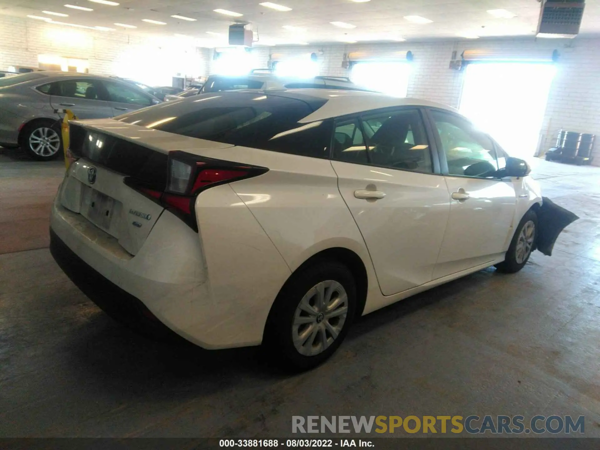 4 fotografías del automóvil dañado JTDKARFU4K3090873 TOYOTA PRIUS 2019