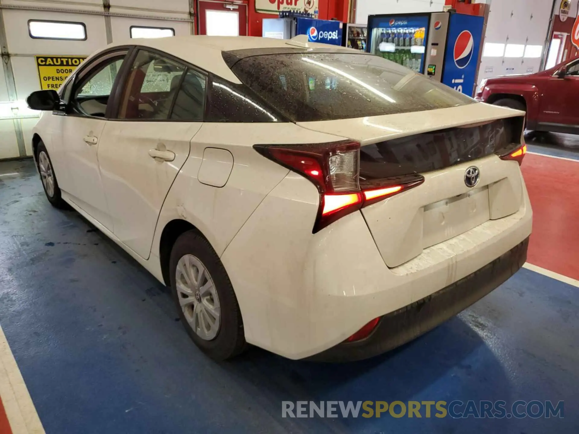 9 fotografías del automóvil dañado JTDKARFU5K3068994 TOYOTA PRIUS 2019