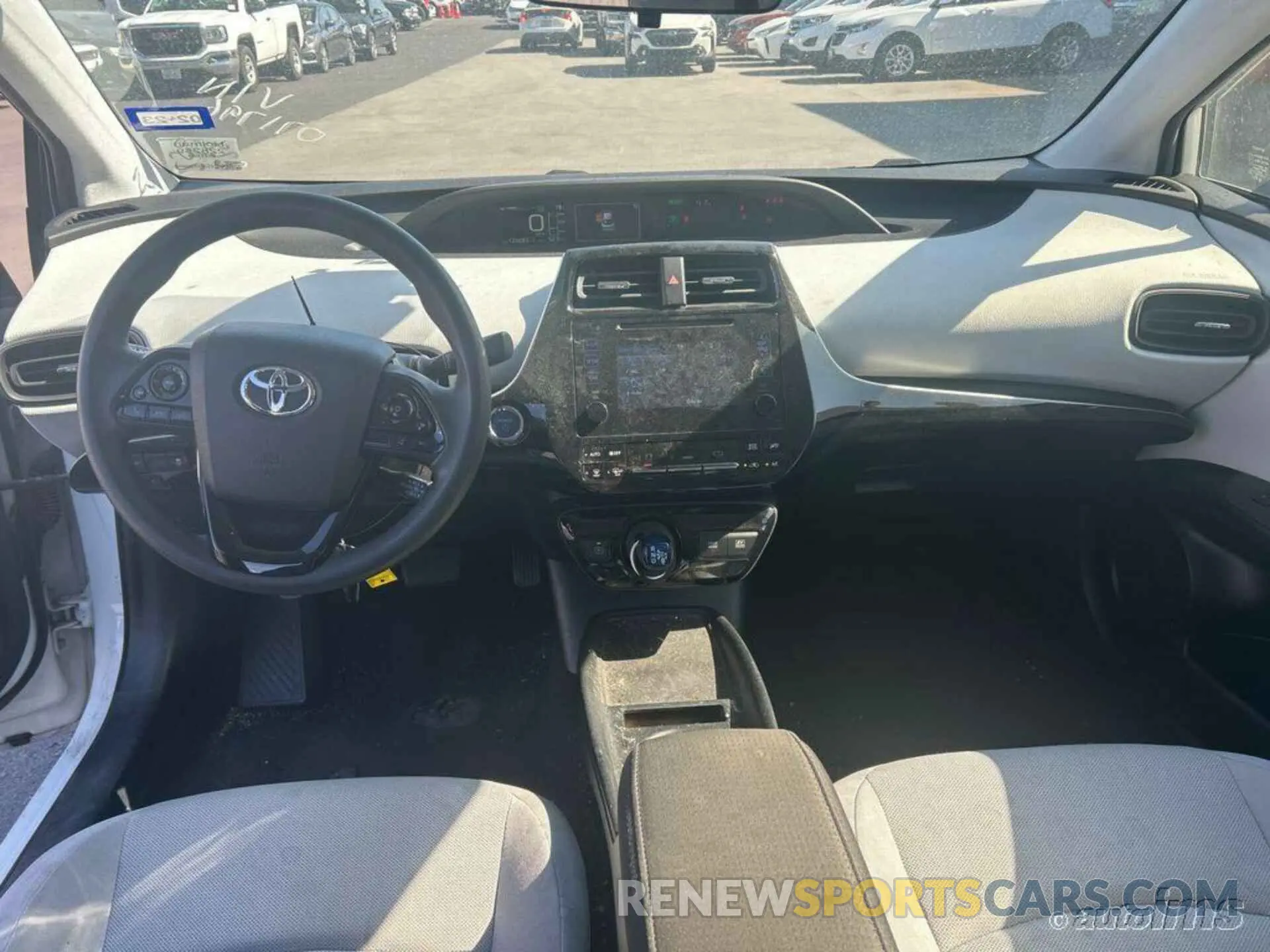 10 fotografías del automóvil dañado JTDKARFU5K3071796 TOYOTA PRIUS 2019
