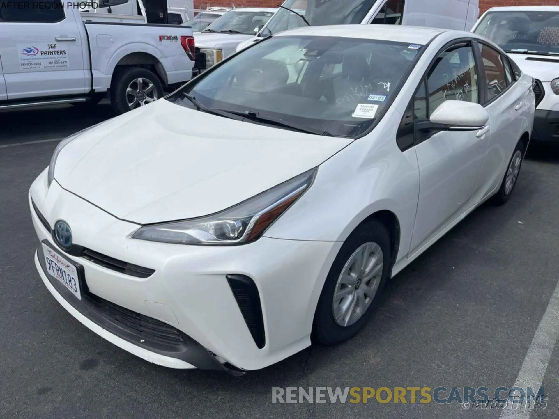 8 fotografías del automóvil dañado JTDKARFU5K3071796 TOYOTA PRIUS 2019