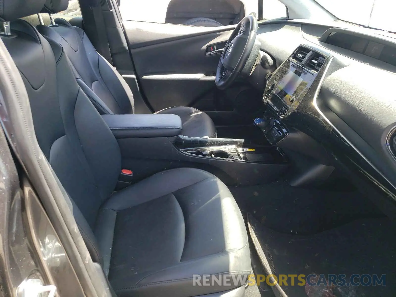 5 fotografías del automóvil dañado JTDKARFU5K3073600 TOYOTA PRIUS 2019