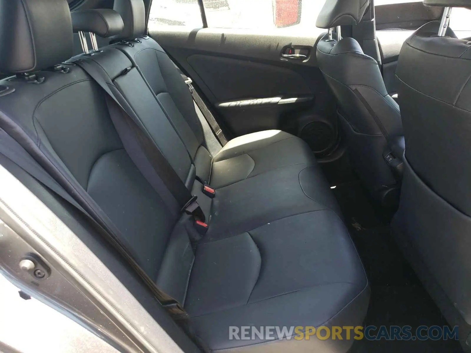 6 fotografías del automóvil dañado JTDKARFU5K3073600 TOYOTA PRIUS 2019