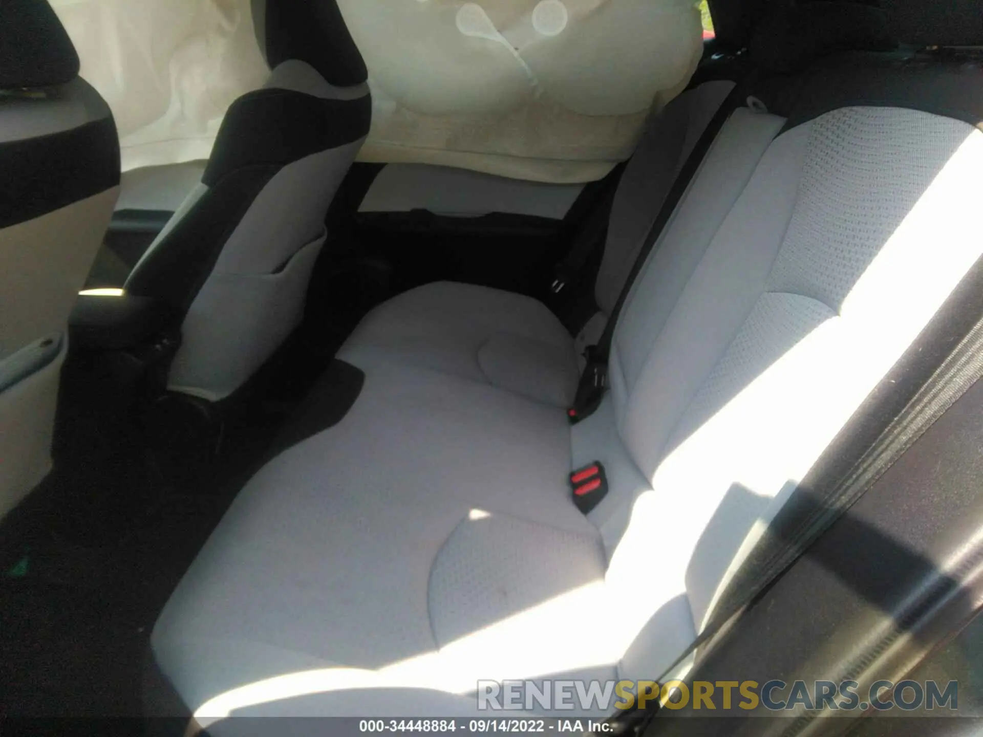 8 fotografías del automóvil dañado JTDKARFU5K3076240 TOYOTA PRIUS 2019