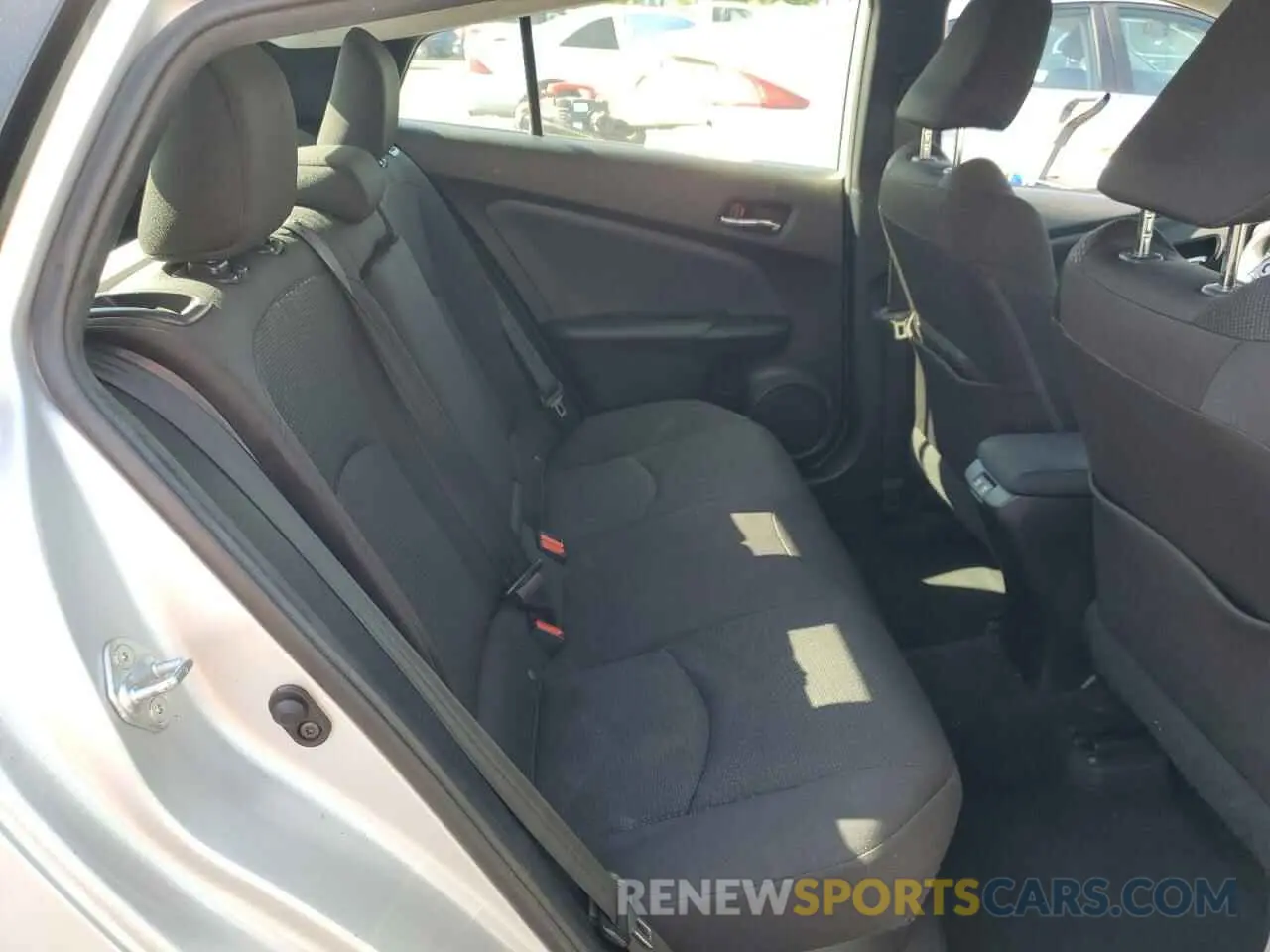 10 fotografías del automóvil dañado JTDKARFU5K3077176 TOYOTA PRIUS 2019