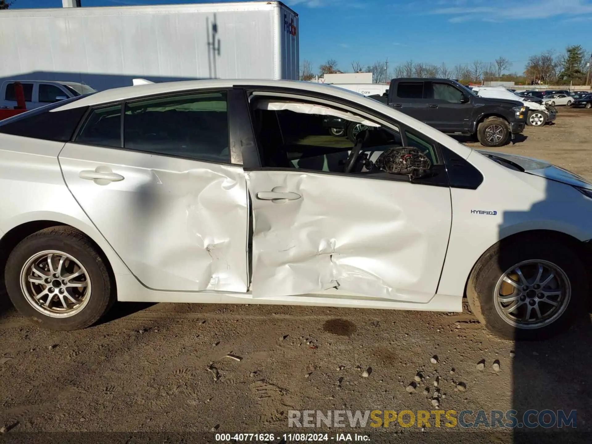 13 fotografías del automóvil dañado JTDKARFU5K3091367 TOYOTA PRIUS 2019