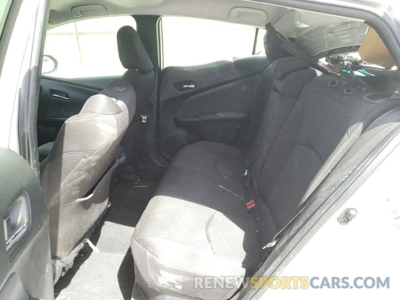 6 fotografías del automóvil dañado JTDKARFU5K3093961 TOYOTA PRIUS 2019