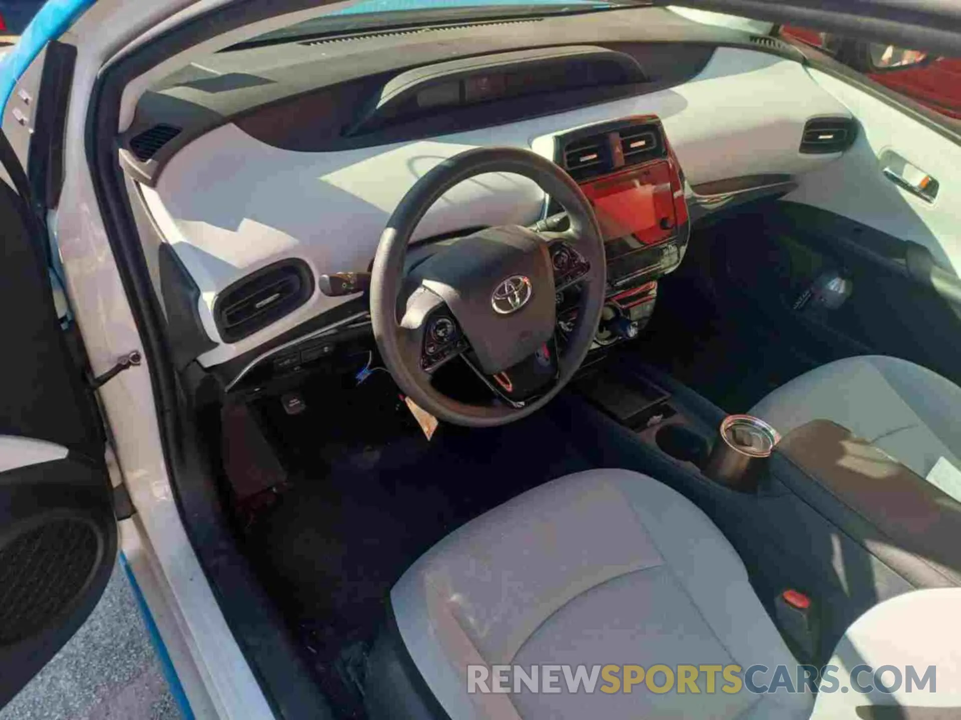 11 fotografías del automóvil dañado JTDKARFU6K3071984 TOYOTA PRIUS 2019